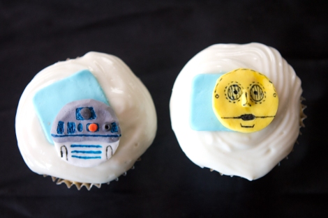 R2D2 C3PO cupcakes 